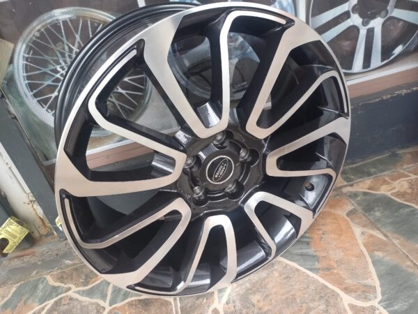 Size 22 Black Silver Offset Rims for Range Rover (4pcs)