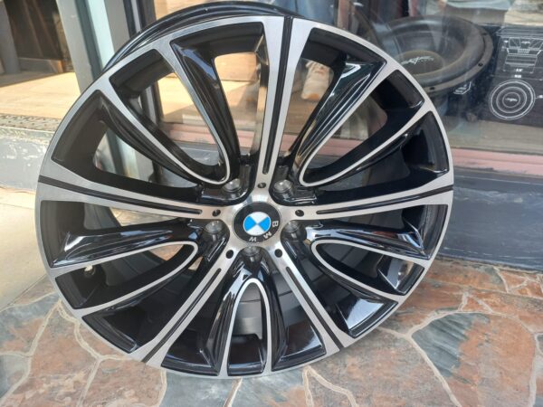 Size 19 Black Silver Offset Rims for BMW (4pcs)