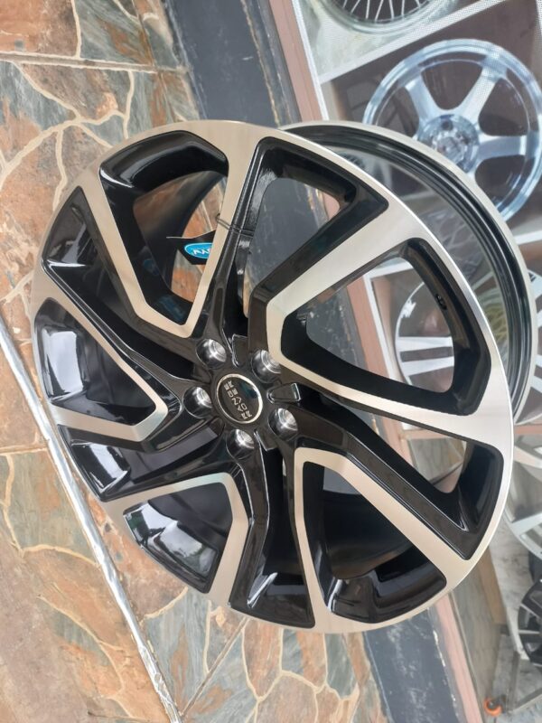 Size 21 Black Silver Offset Rims for Range Rover (4pcs)